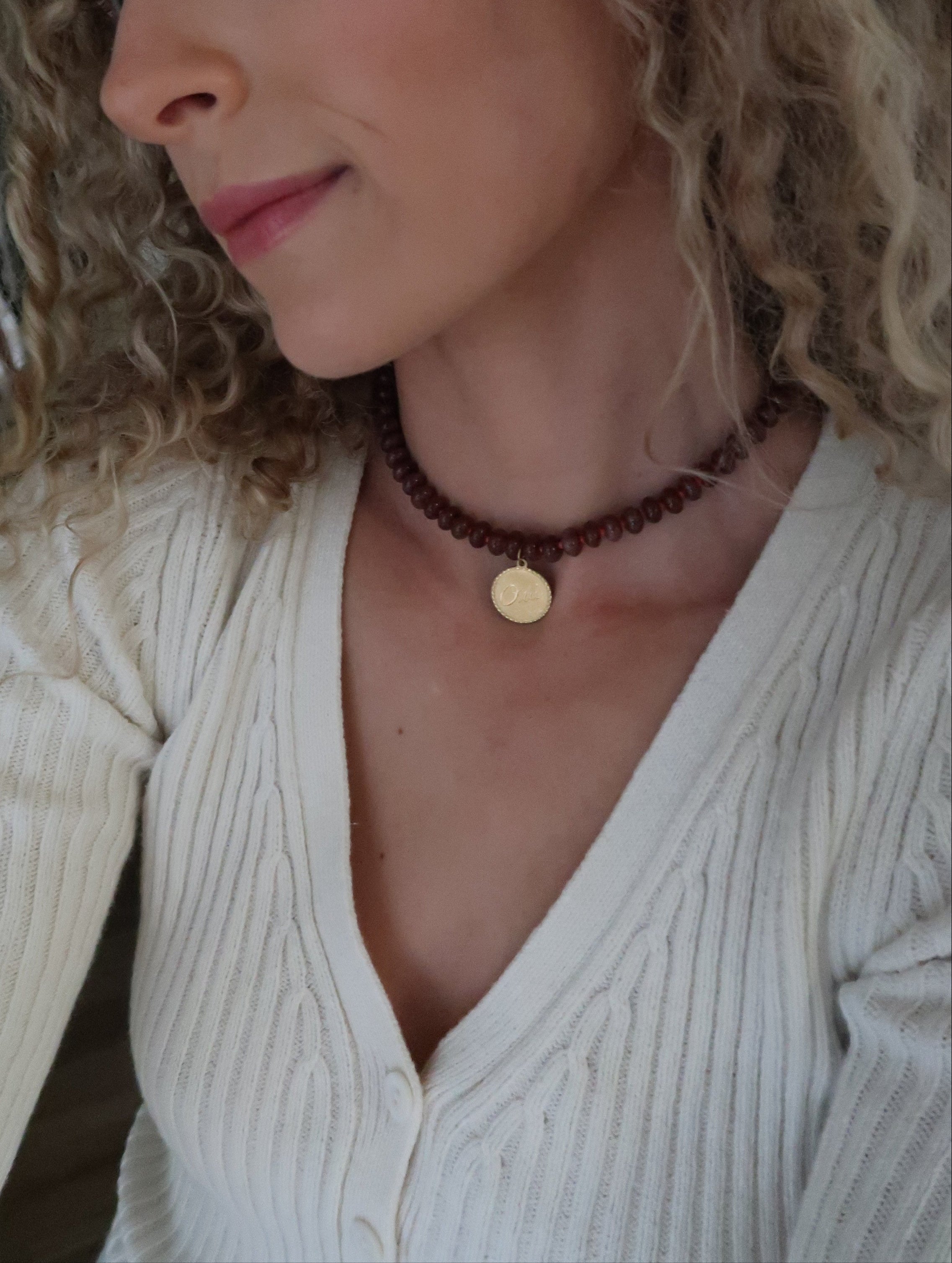 Oui in Brown